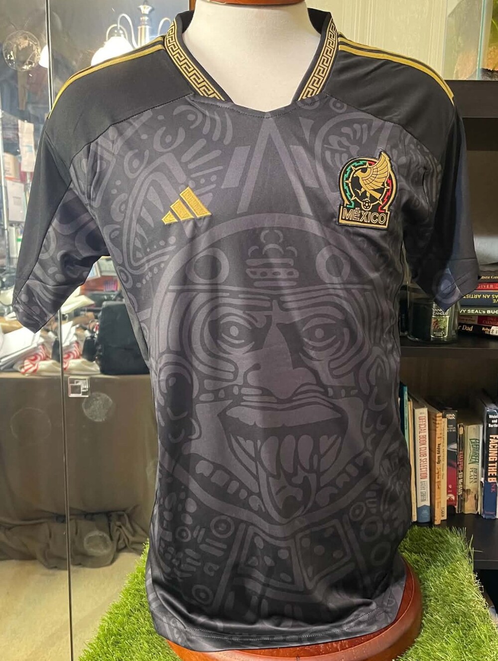 Mexico Grapic Jersey in Black and Gold Colors Unisex